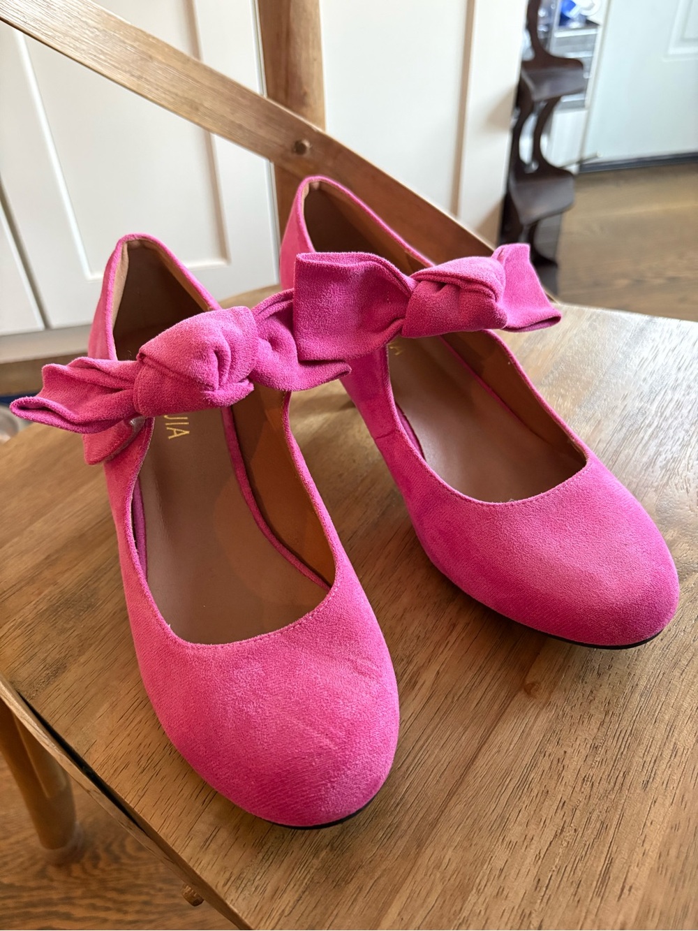 Women’s Pink Suede Bow Kitten Heel